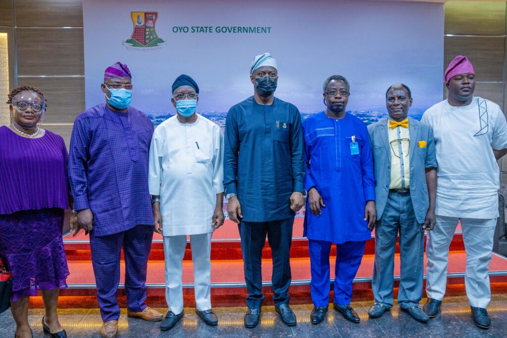 Governor Seyi Makinde with Members of LAUTECH Governing Council