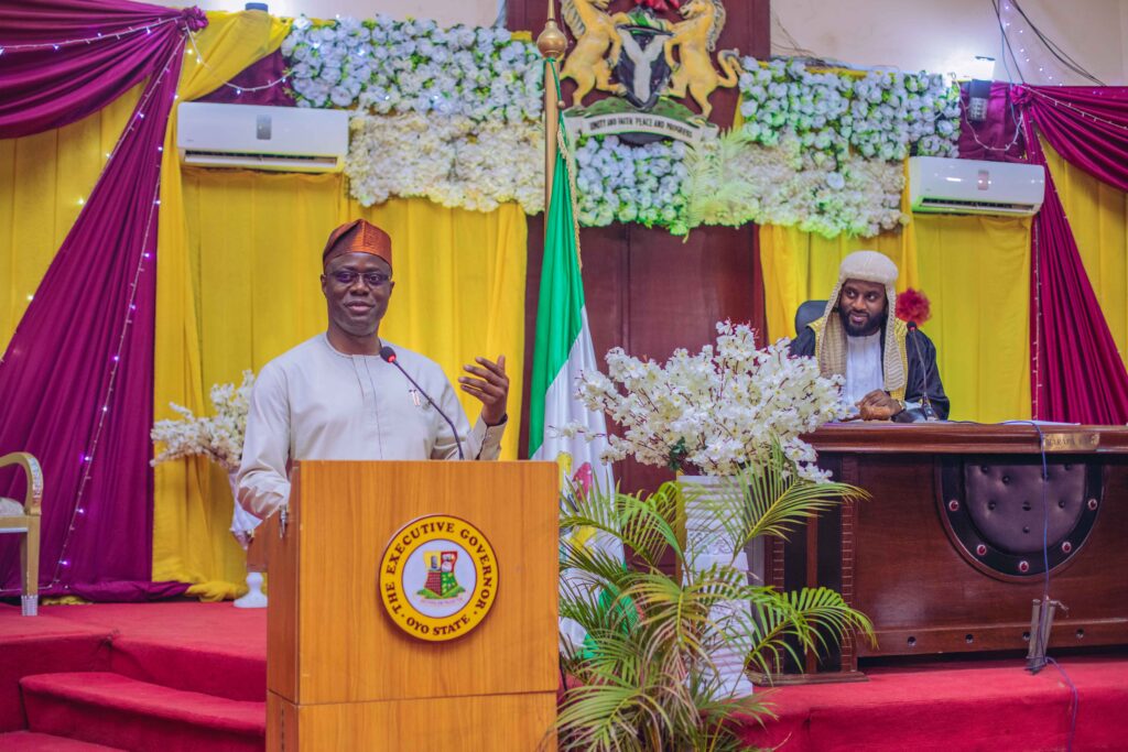 Governor Seyi Makinde delivering the State of the STate Address at the Second Anniversary of the Ninth Oyo Assembly