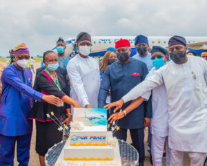 Governor Seyi Makinde welcoming Air Peace Inaugural Flight