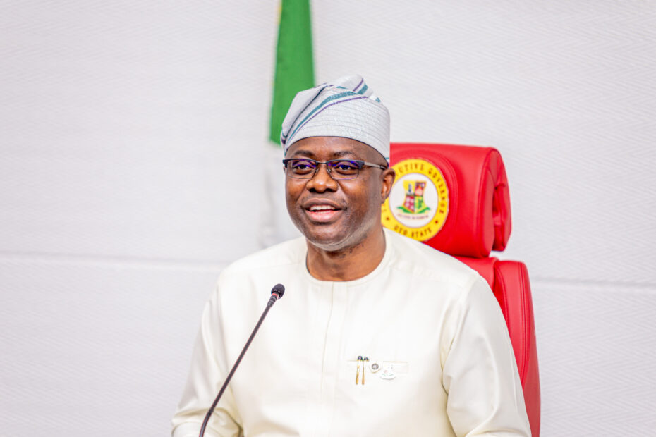 Swearing in of New Commissioners (Jesse) (1) Seyi Makinde at the swearing in new commissioners