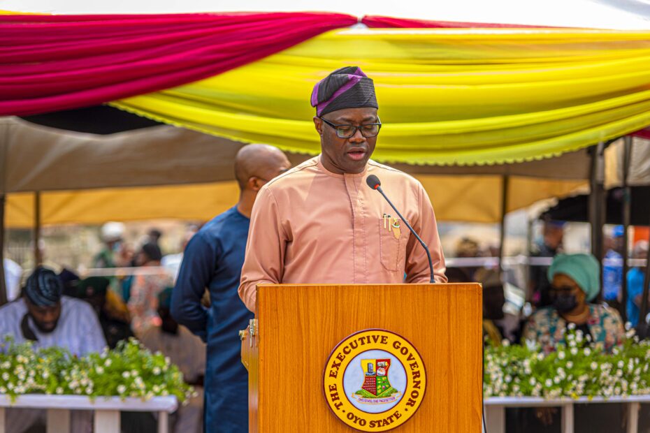 Seyi Makinde Interfaith 2022 Governor Makinde at the 2022 Inter-Faith Service