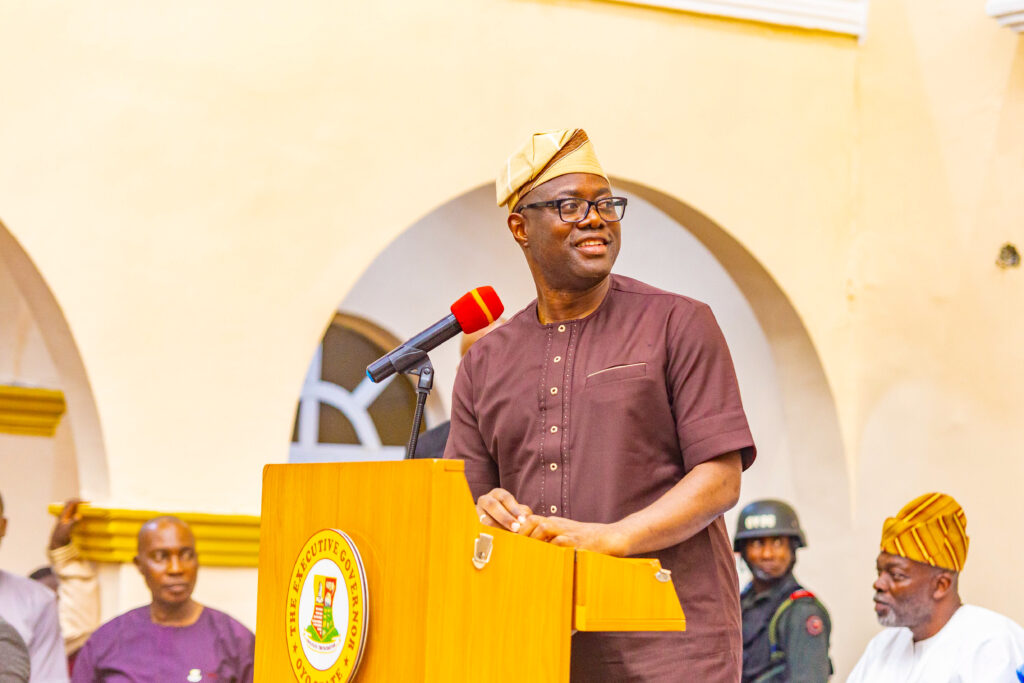 Picture of Governor Seyi Makinde speaking during the commissioning of Mini Mapo Hall on June 8, 2022
