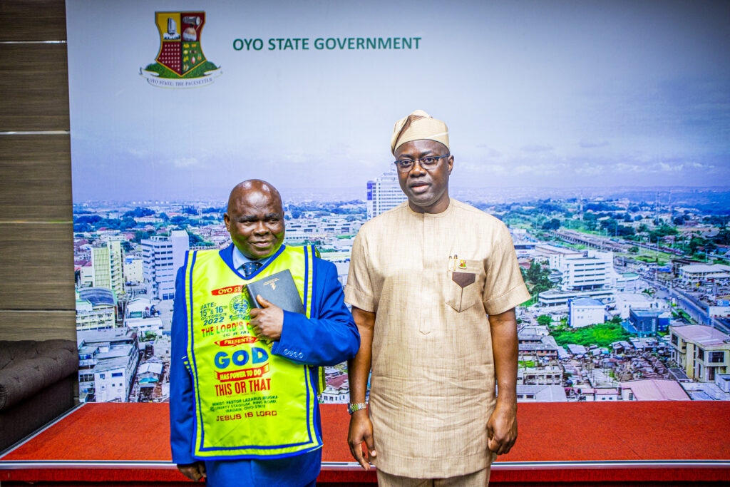 Governor Seyi Makinde and Pastor Lazarus Muoka during a courtesy visit October 14, 2022