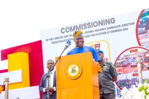 Governor Seyi Makinde delivering his remarks during the commissioning of General Gas Flyover and Idi Ape-Basorun-Akobo_Odogbo Barracks Road projects on September 15, 2022