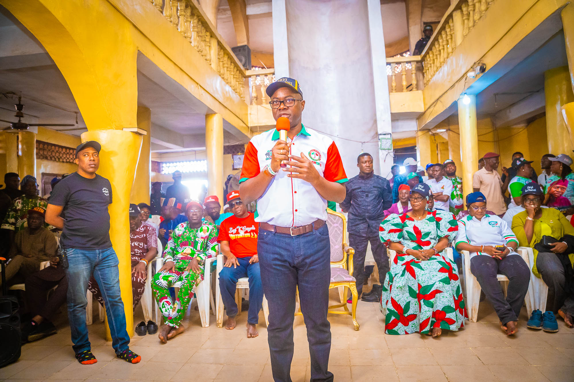 Governor Seyi Makinde addressing the League of Imams in Akinyele LGA as part of campaigns in Ibadan Zone on January 16, 2023