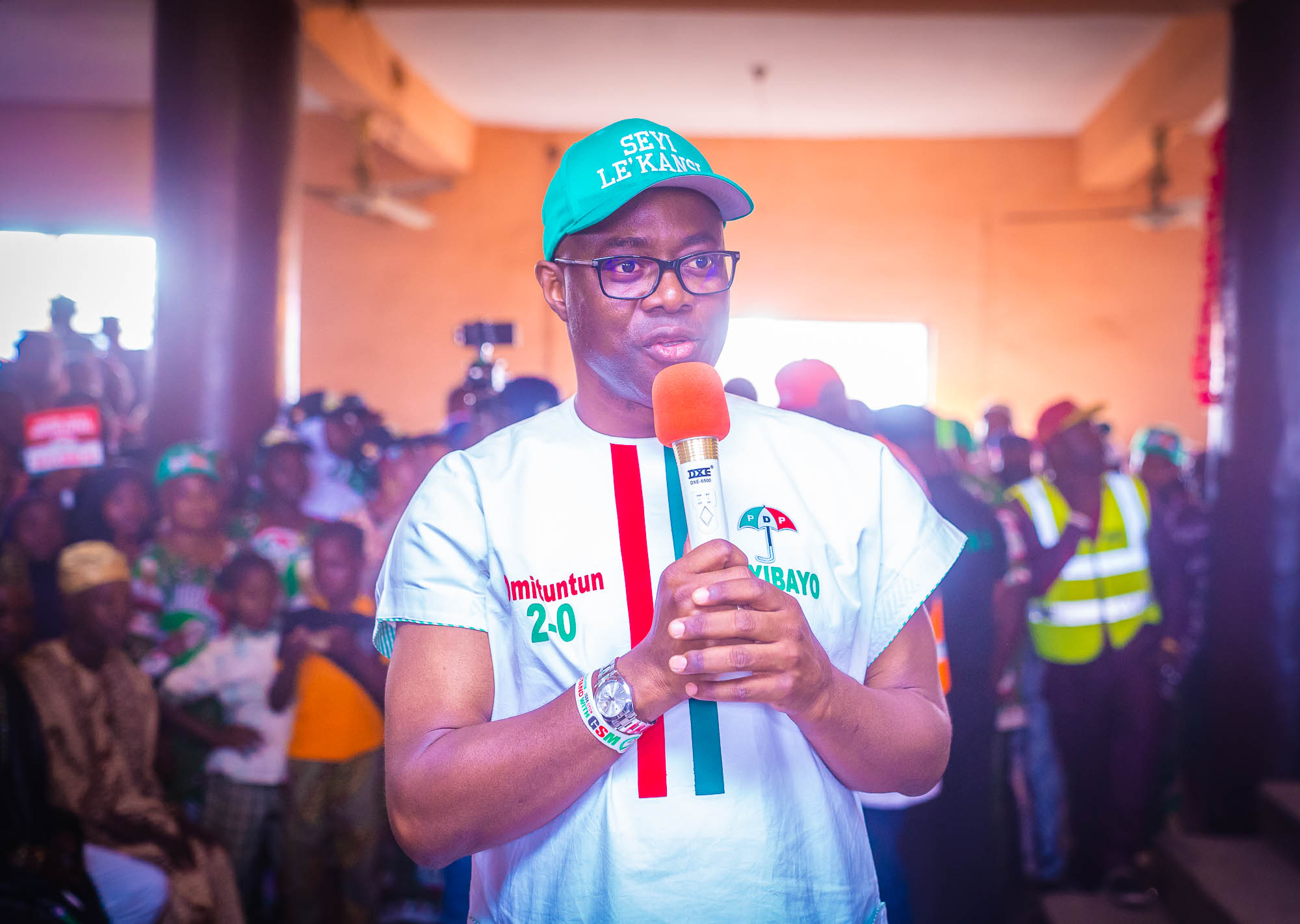Governor Seyi Makinde addressing the Muslim Community in Saki on January 30, 2023 as part of the campaigns in Oke-Ogun Zone.