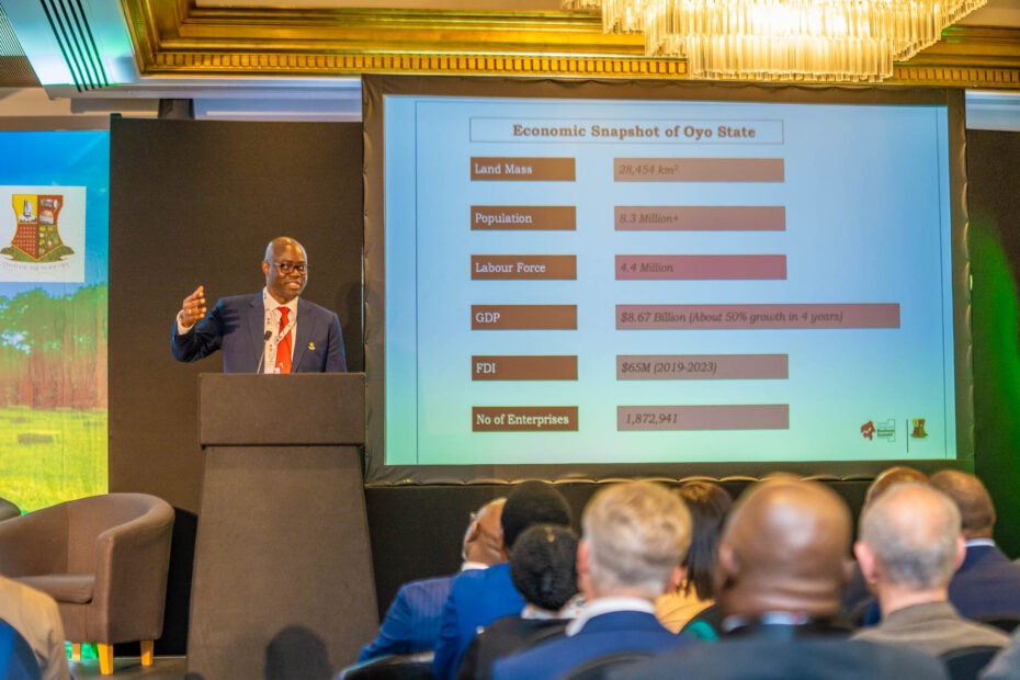 1 Governor Seyi Makinde delivering his presentation at the Oyo State International Business Summit OYSIBS 2023 on Friday, May 19, 2023