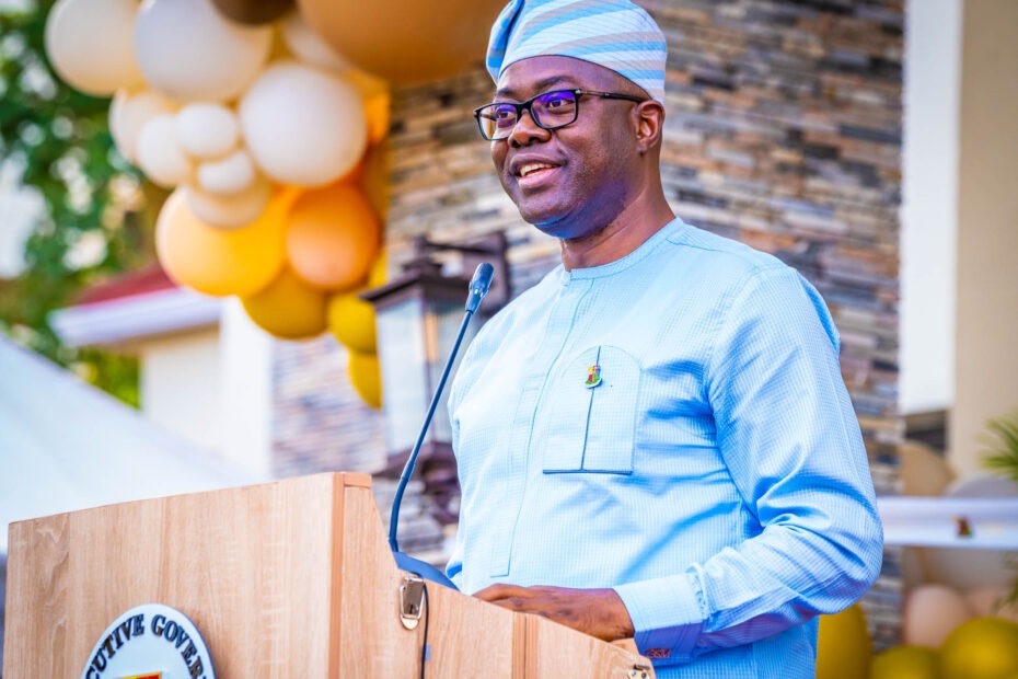 2 Governor Seyi Makinde delivering his remarks during the commissioning of the Oyo State Government Lodge, Abuja on May 24, 2023