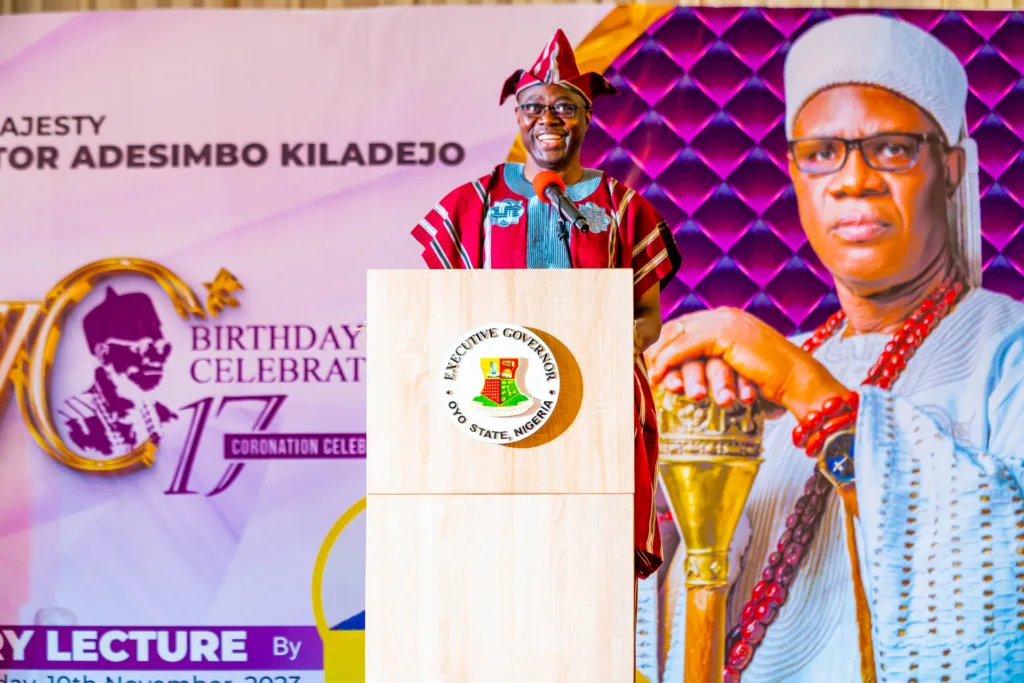 Governor Seyi Makinde delivering his lecture titled ‘The Role of Traditional Institutions in Socioeconomic Development in Nigeria’ at the Coronation and Birthday Anniversary Celebration of the Osemawe and Paramount Ruler of Ondo Kingdom, His Imperial Majesty, Oba (Dr) Adesimbo Kiladejo, CFR, on Friday, 10 November 2023.