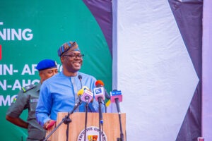 Governor Seyi Makinde delivering his speech at the commissioning of the 76.67 km Iseyin-Fapote-Ogbomoso Road on 30 May 2024