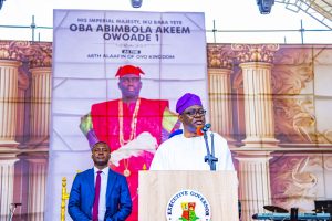 Governor Seyi Makinde delivering his speech during the coronation of the Alaafin of Oyo on 5 April 2025